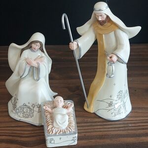 Nativity HAWTHORNE VILLAGE Silver Blessings Joseph Mary Baby Jesus Nativity